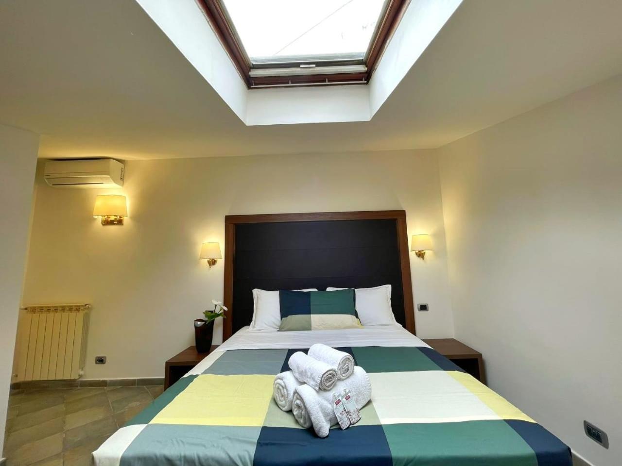 Отель Attic Garden Рим Экстерьер фото