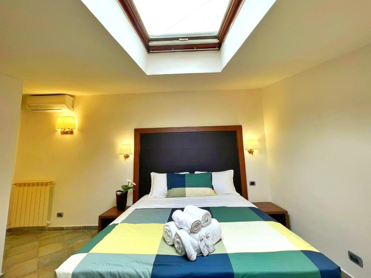 Отель Attic Garden Рим Экстерьер фото