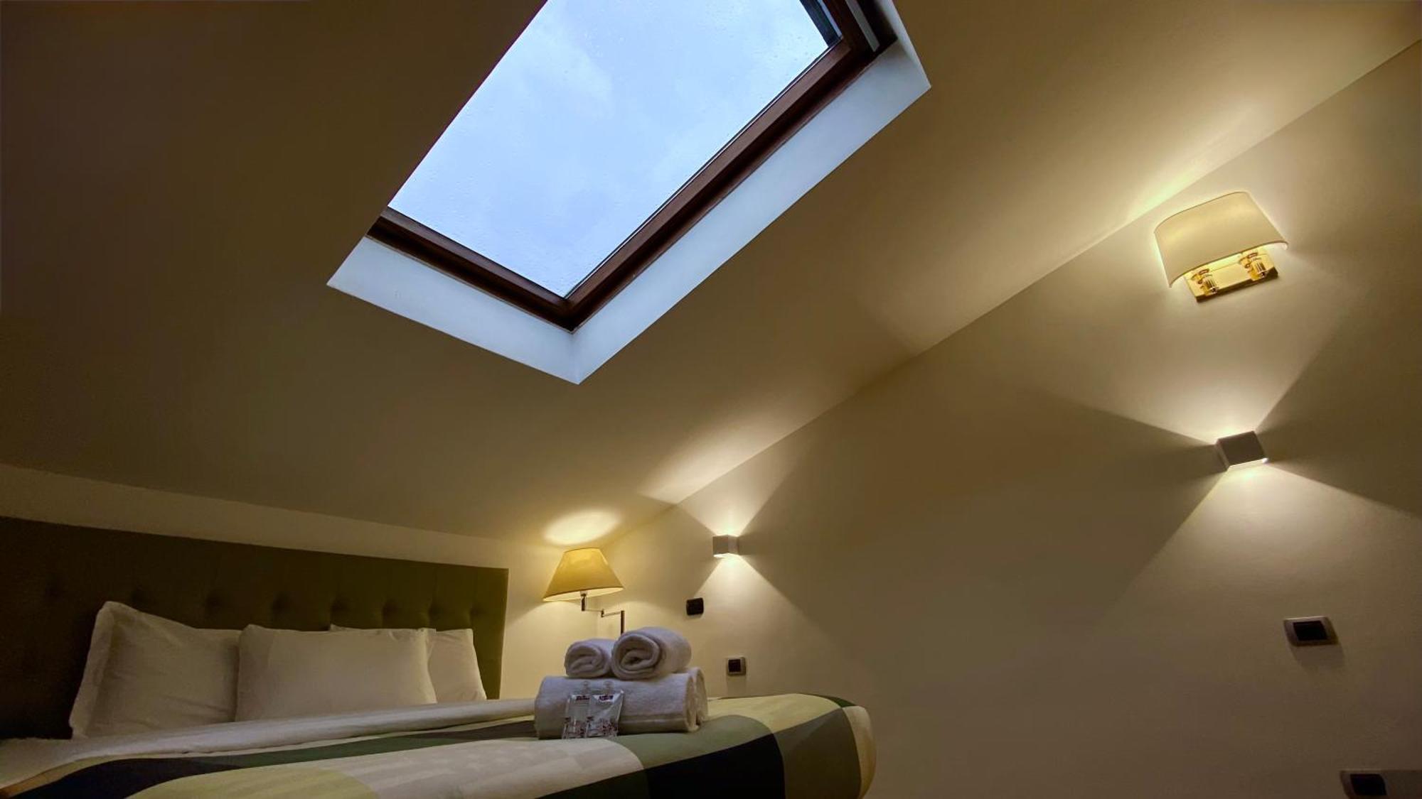 Отель Attic Garden Рим Экстерьер фото